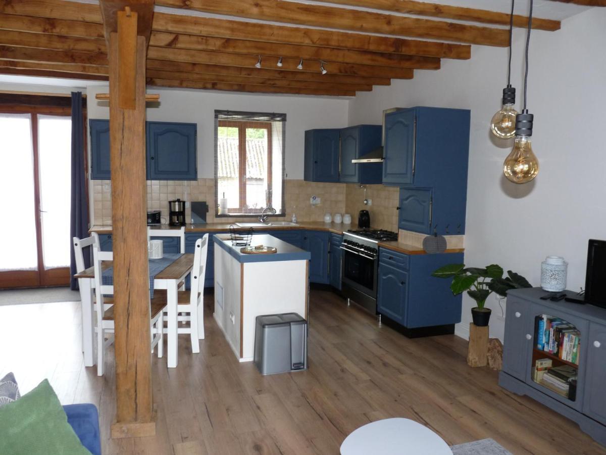 Een prachtige Gîte in Frankrijk Chez Gerard Vieilleville Buitenkant foto